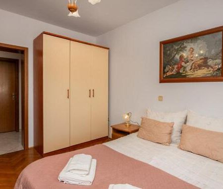 Apartment Sabina&Zoran Malinska Esterno foto