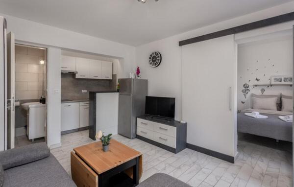 Apartment Sabina&Zoran Malinska Esterno foto