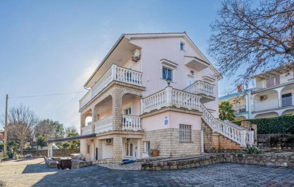 Apartment Sabina&Zoran Malinska Esterno foto